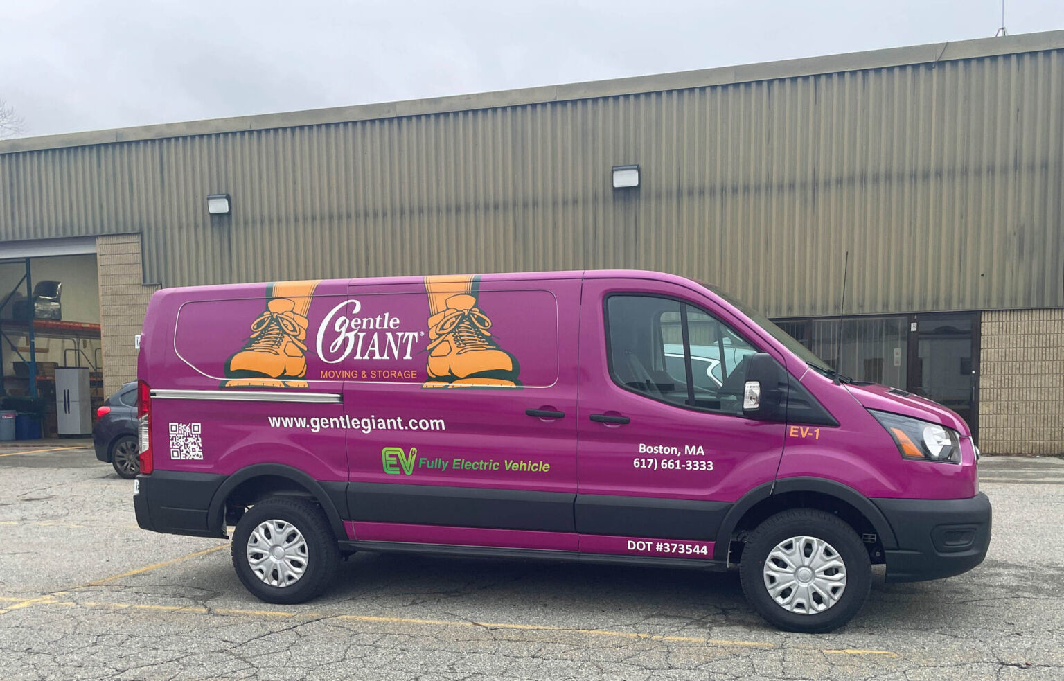 Gentle Giant Acquires its First Electric Moving Van | Gentle Giant