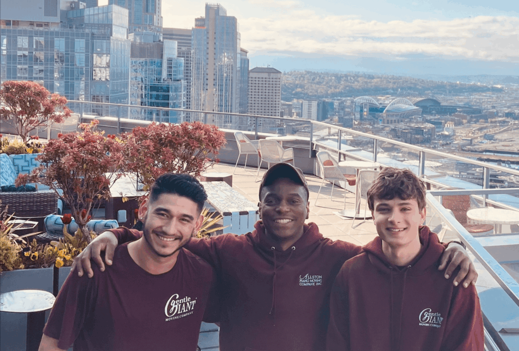 How Much to Tip Seattle Movers